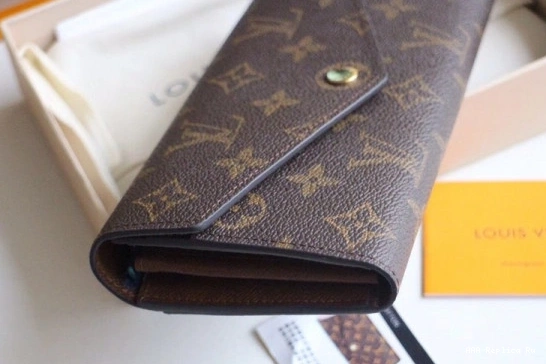 AAA Replica Ru VUITTON LOUIS SARAH WALLET 0711